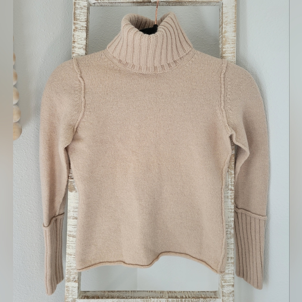 Banana Republic Extra Fine Italian Merino Wool Sweater Sz S Cream/Tan